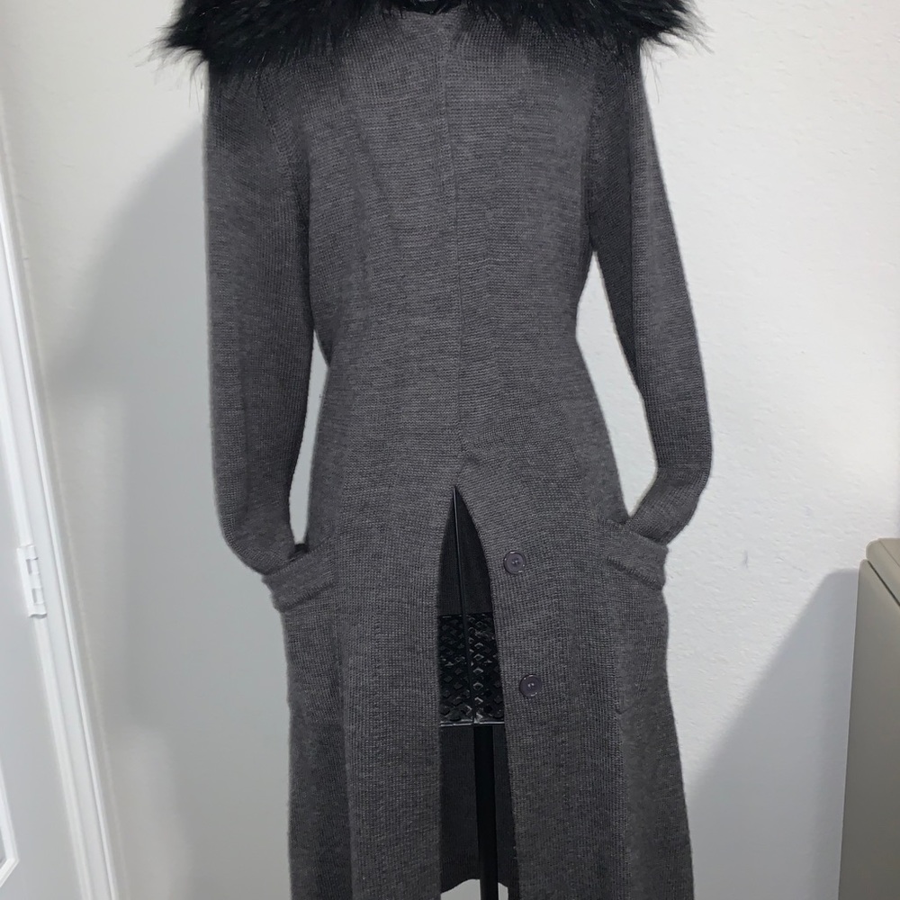 cardigan - Picture 4 of 10